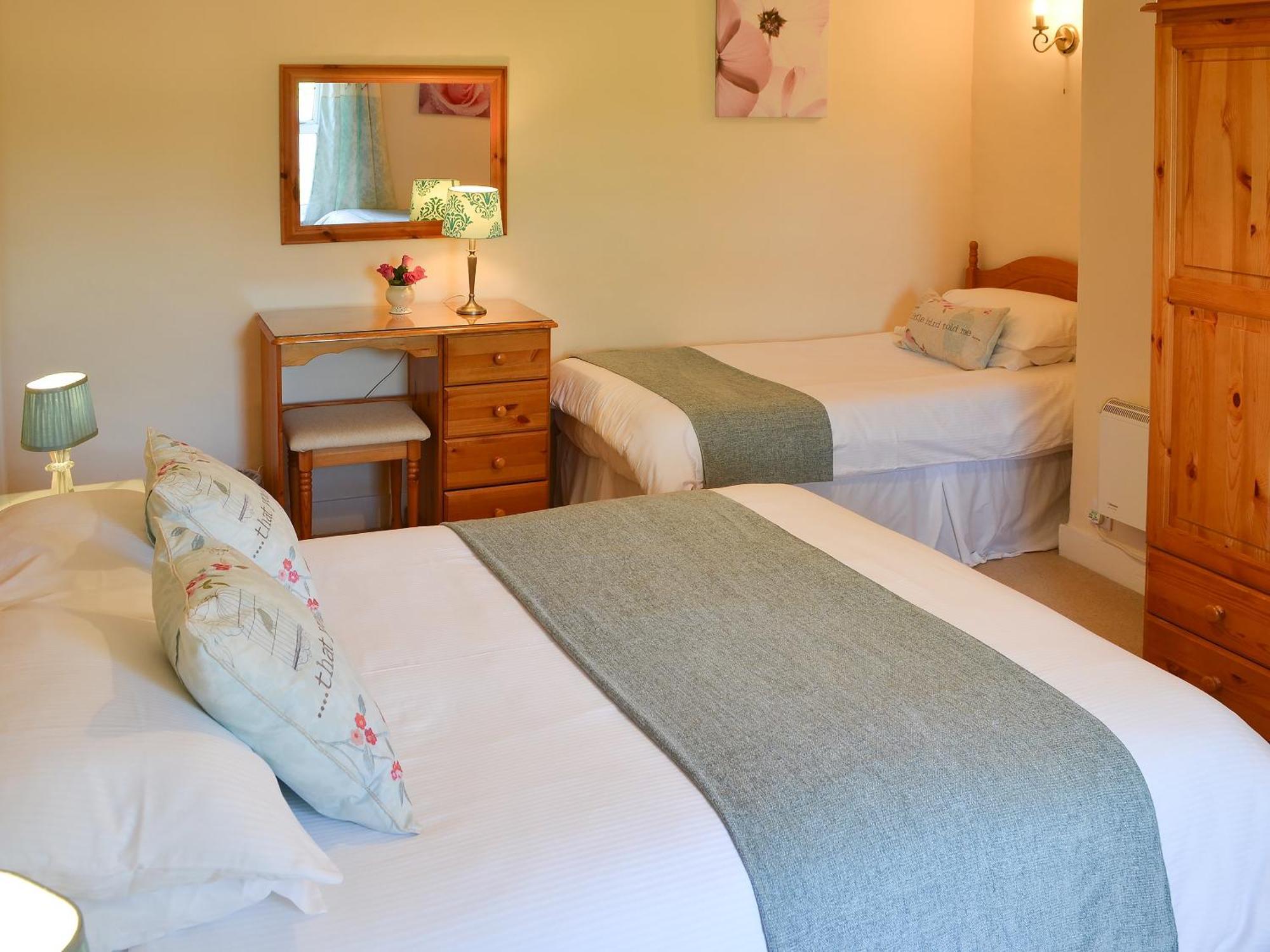 Cherry Cottage - 26913 Saint Issey 外观 照片